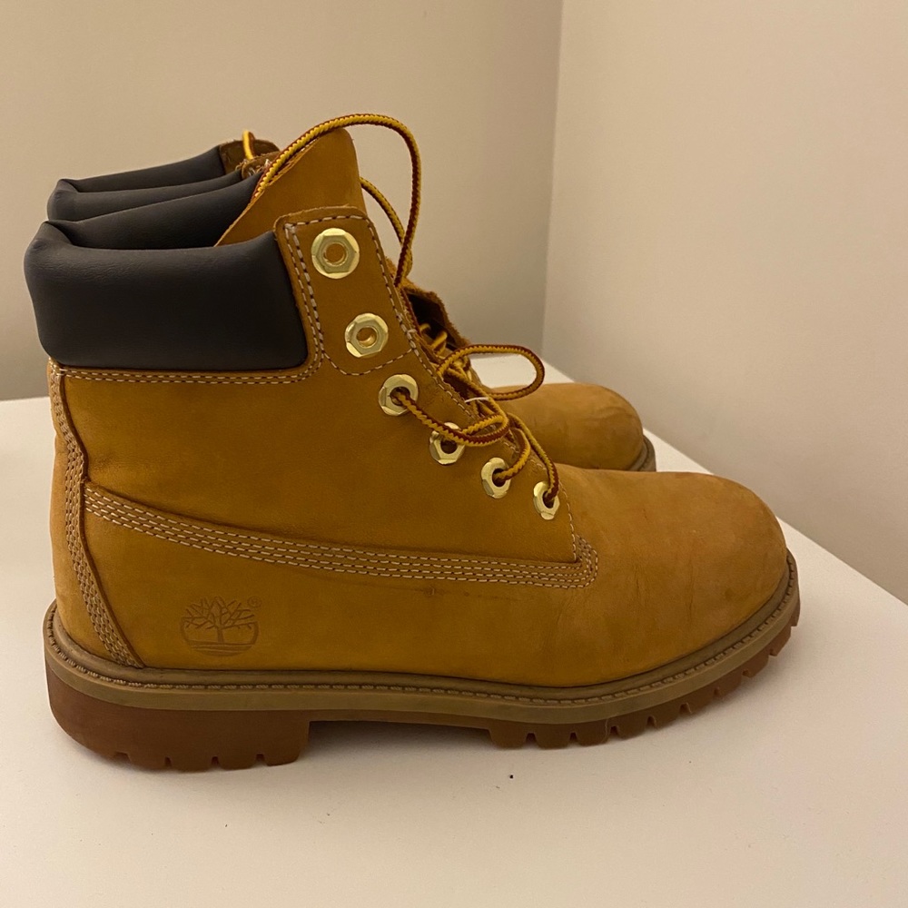 TIMBERLAND BOOTS
